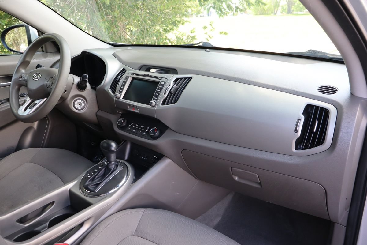 Used 2011 Kia Sportage LX w/ Convenience Pkg FWD image 17
