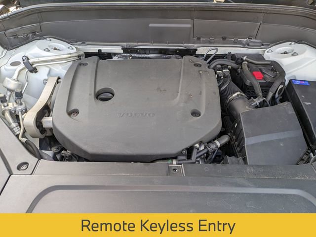 Used 2023 Volvo XC90 B6 Plus w/ Protection Package Premier image 12