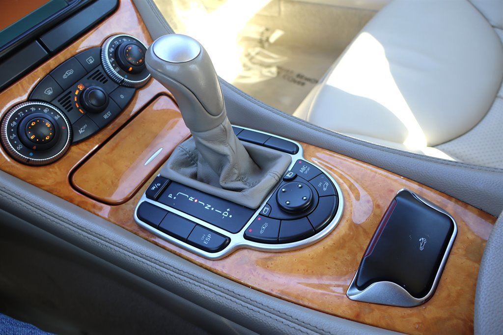 Used 2003 Mercedes-Benz SL 500 image 32