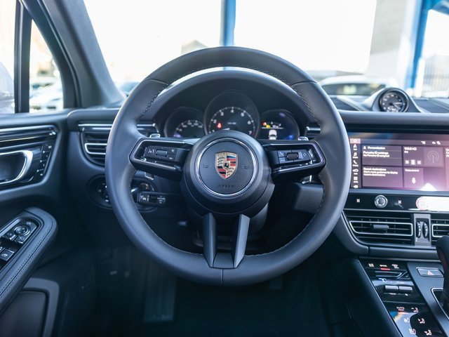New 2026 Porsche Macan image 6