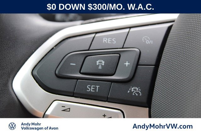 Used 2024 Volkswagen Tiguan SE AWD/4WD image 29