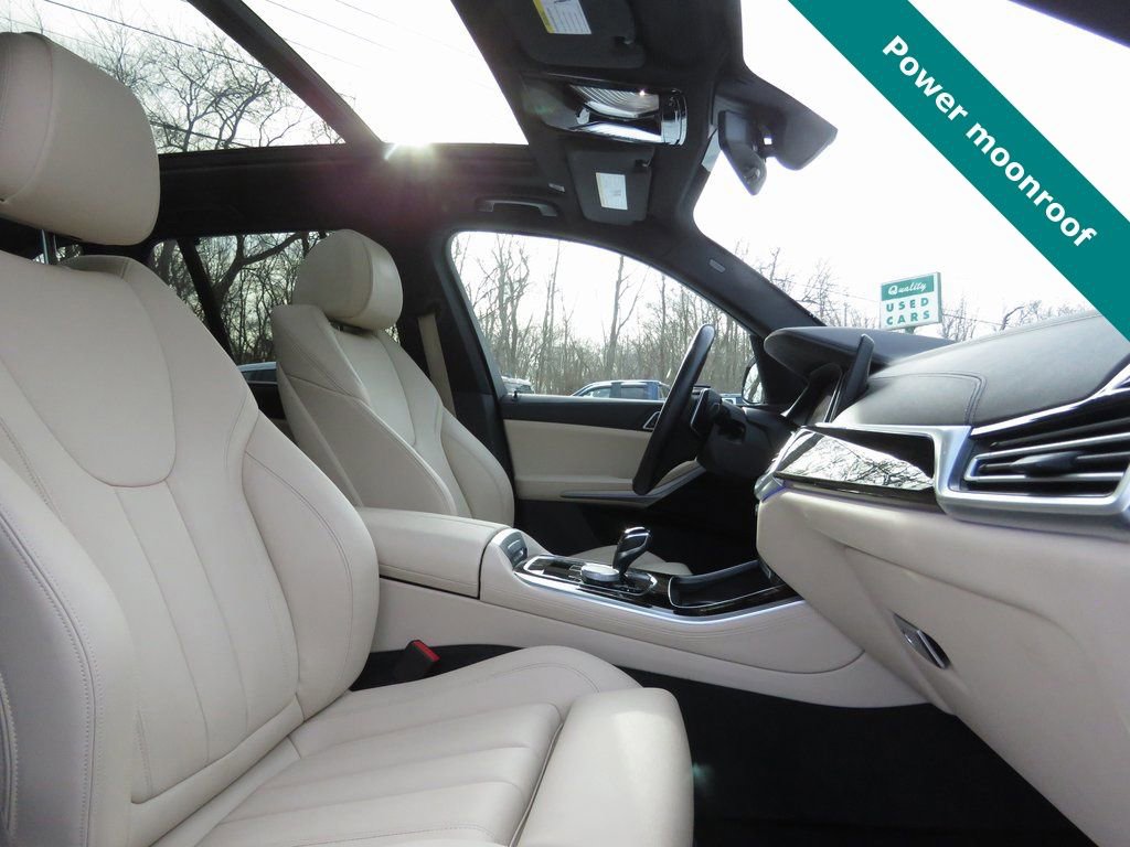 Used 2019 BMW X5 xDrive40i w/ Executive Package image 13