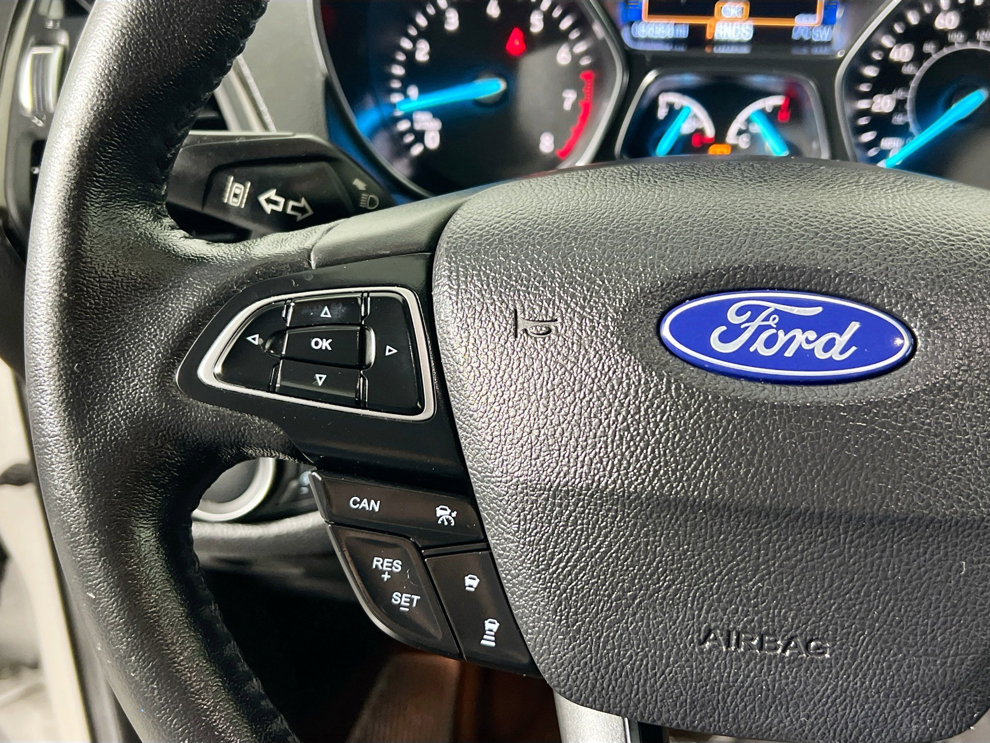 Used 2018 Ford Escape SEL w/ Ford Safe & Smart Package FWD image 18