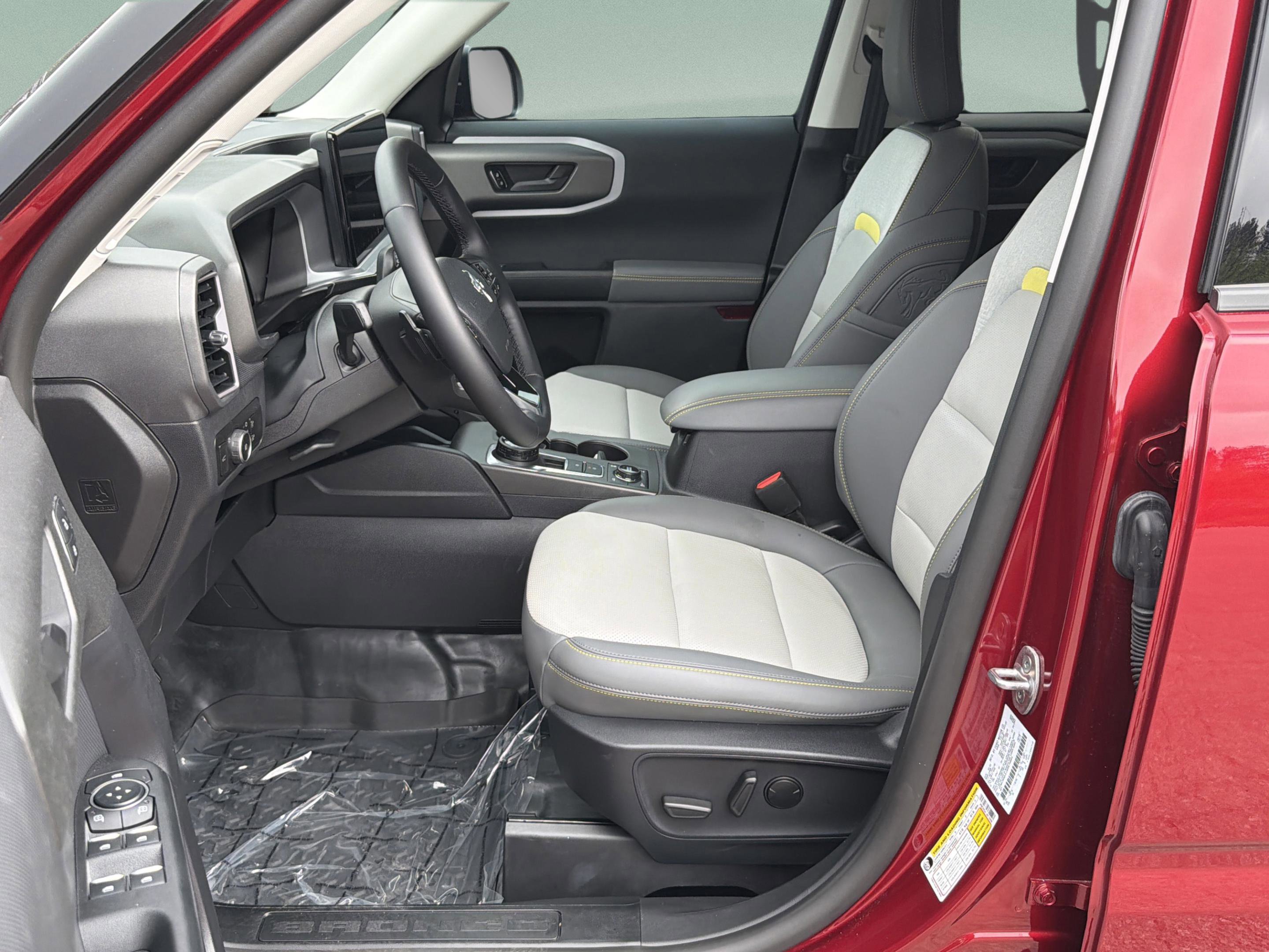 Used 2025 Ford Bronco Sport Badlands w/ Sasquatch Badlands Package image 19