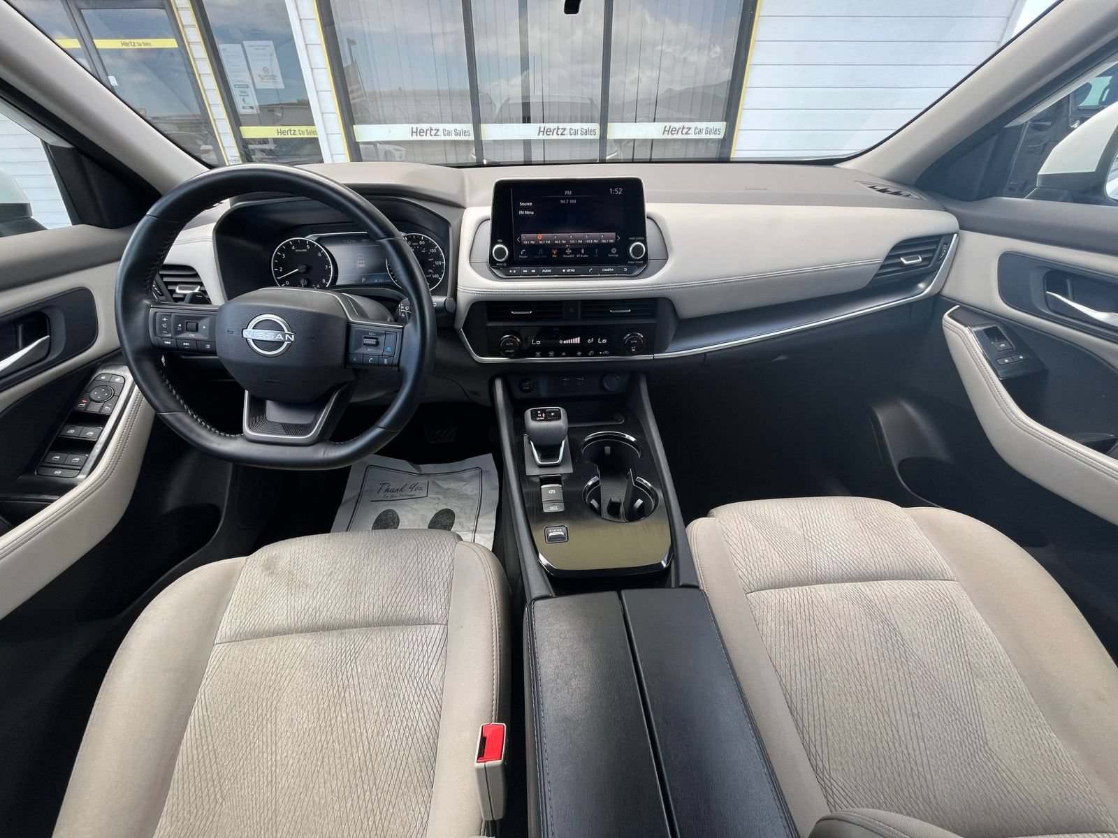 Used 2025 Nissan Rogue SV FWD image 34