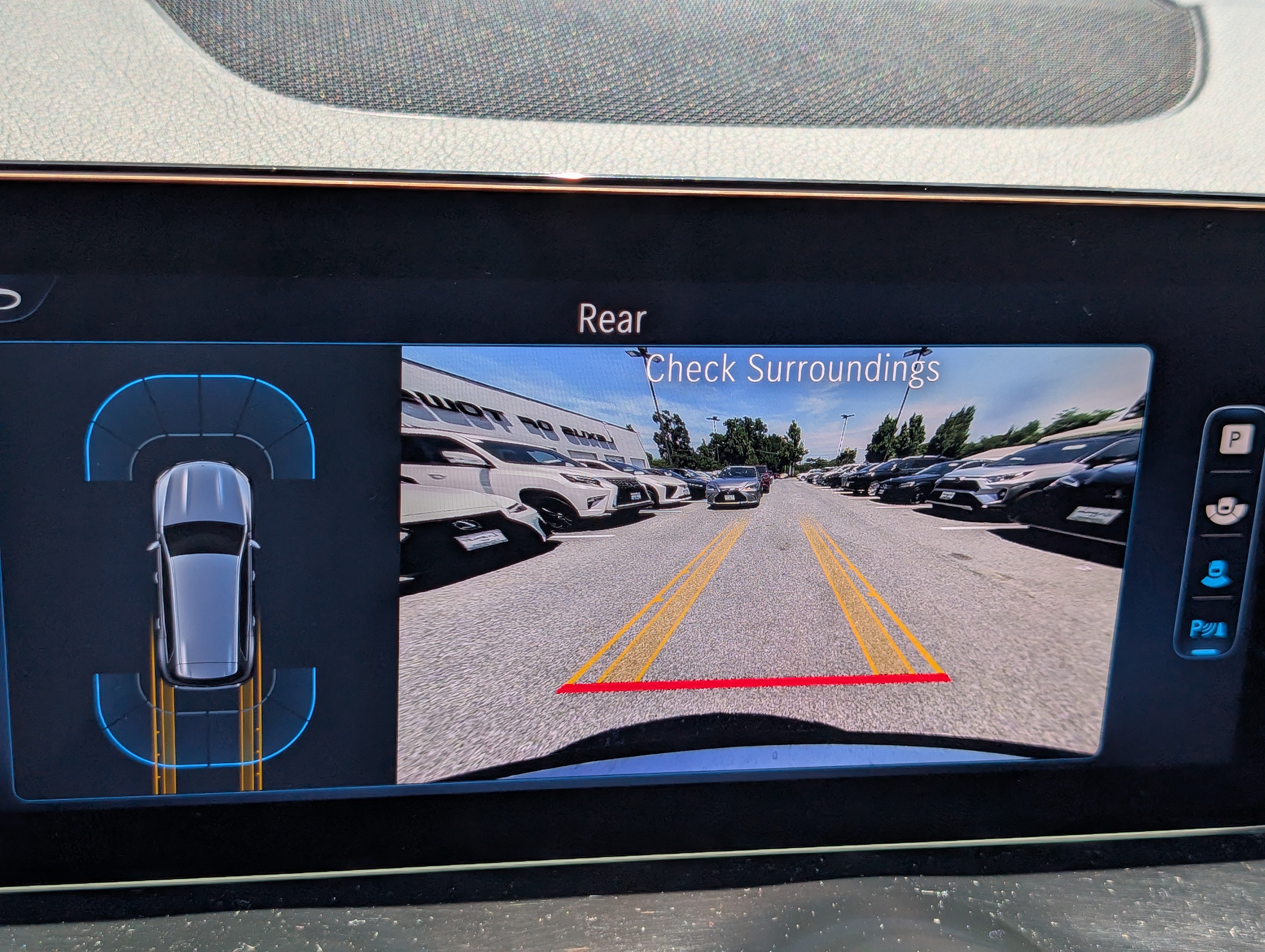 Used 2024 Mercedes-Benz GLB 250 4MATIC image 24