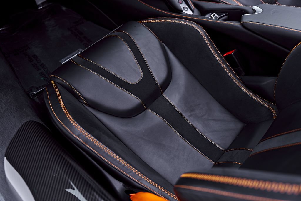 Used 2025 McLaren 750S Spider RWD image 71