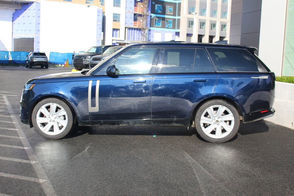 Used 2023 Land Rover Range Rover SE AWD/4WD image 6
