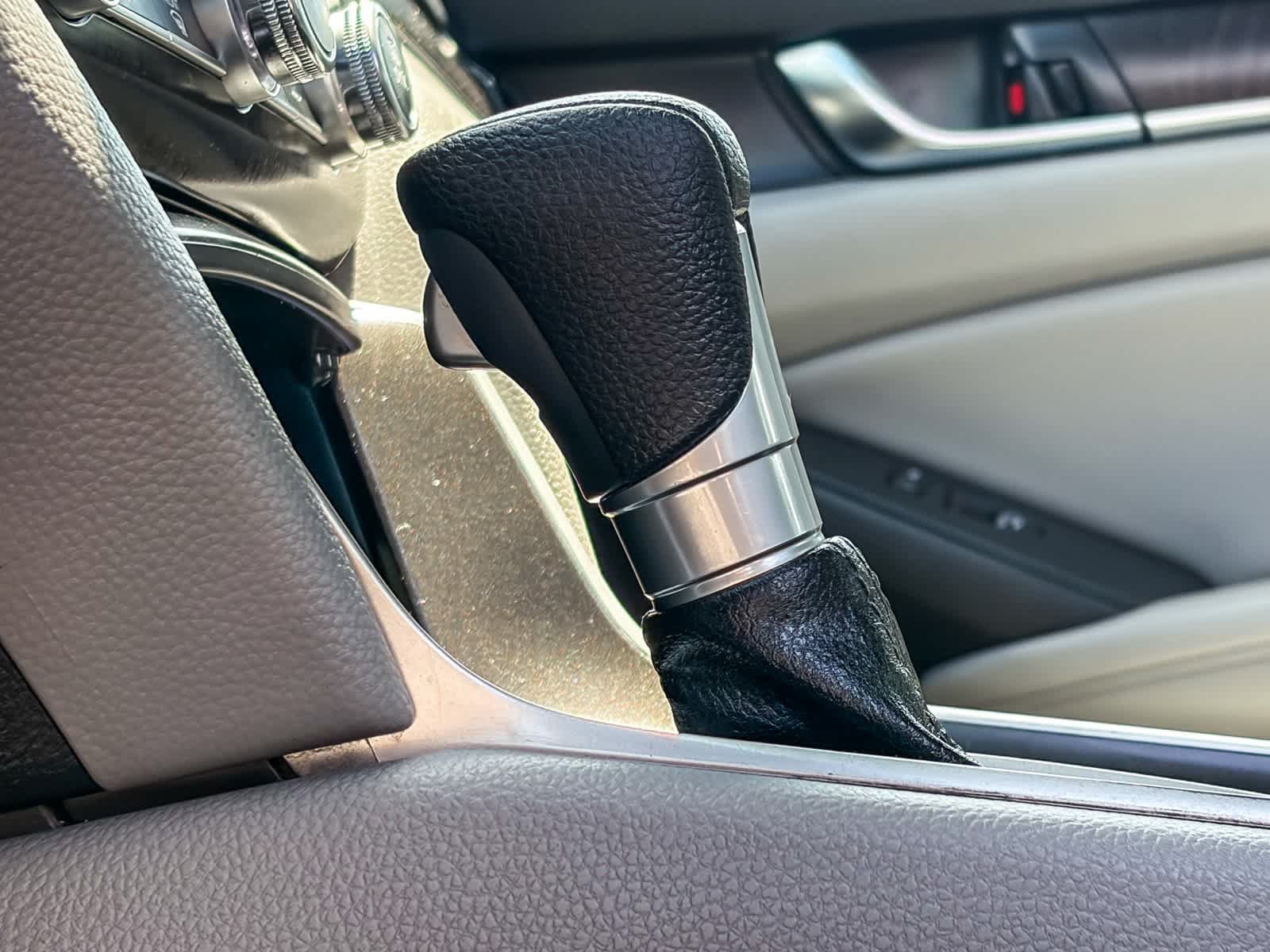 Used 2020 Honda Accord EX image 20