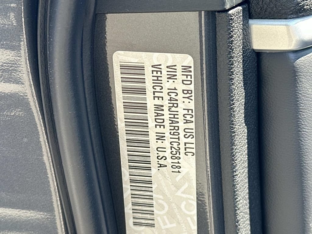New 2026 Jeep Grand Cherokee Altitude AWD/4WD image 30