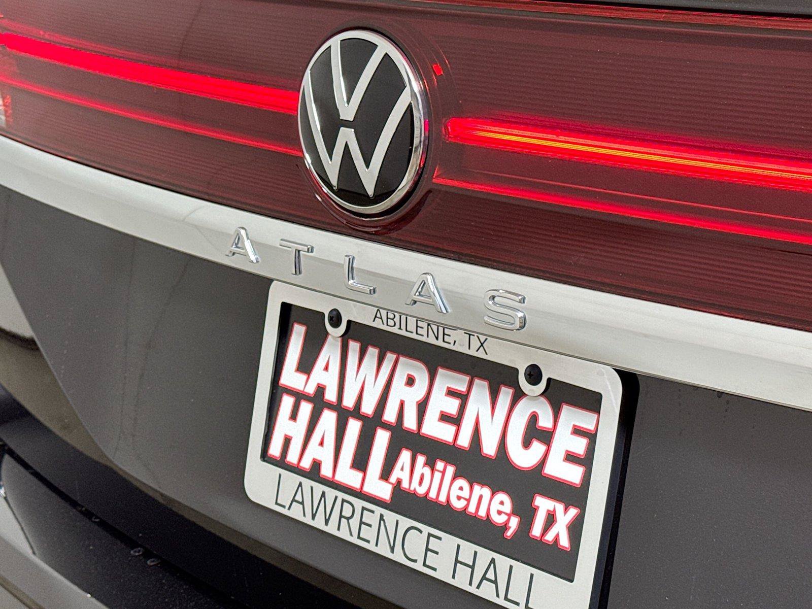 Used 2026 Volkswagen Atlas SE FWD image 17