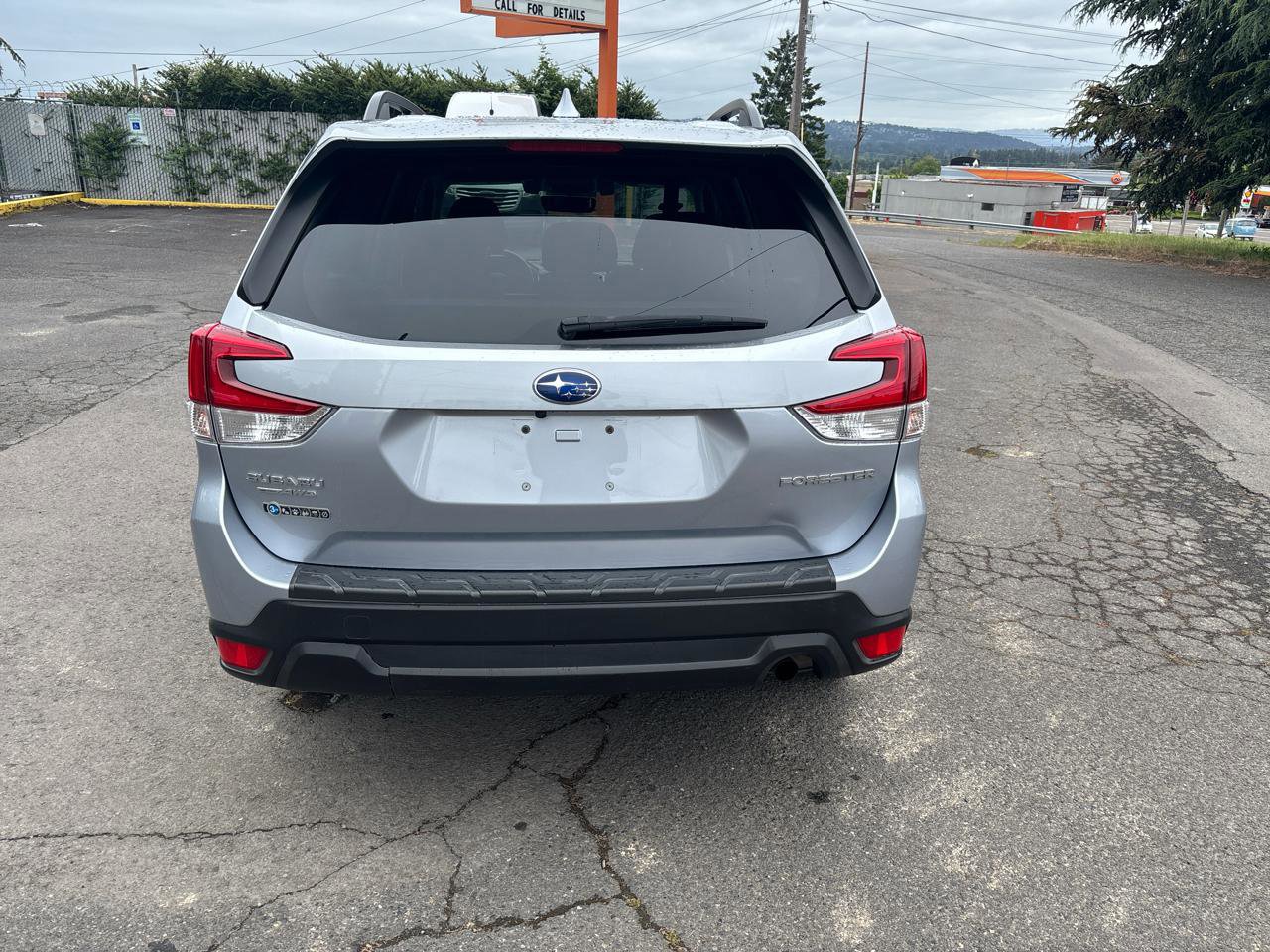 Used 2020 Subaru Forester Premium AWD/4WD image 16