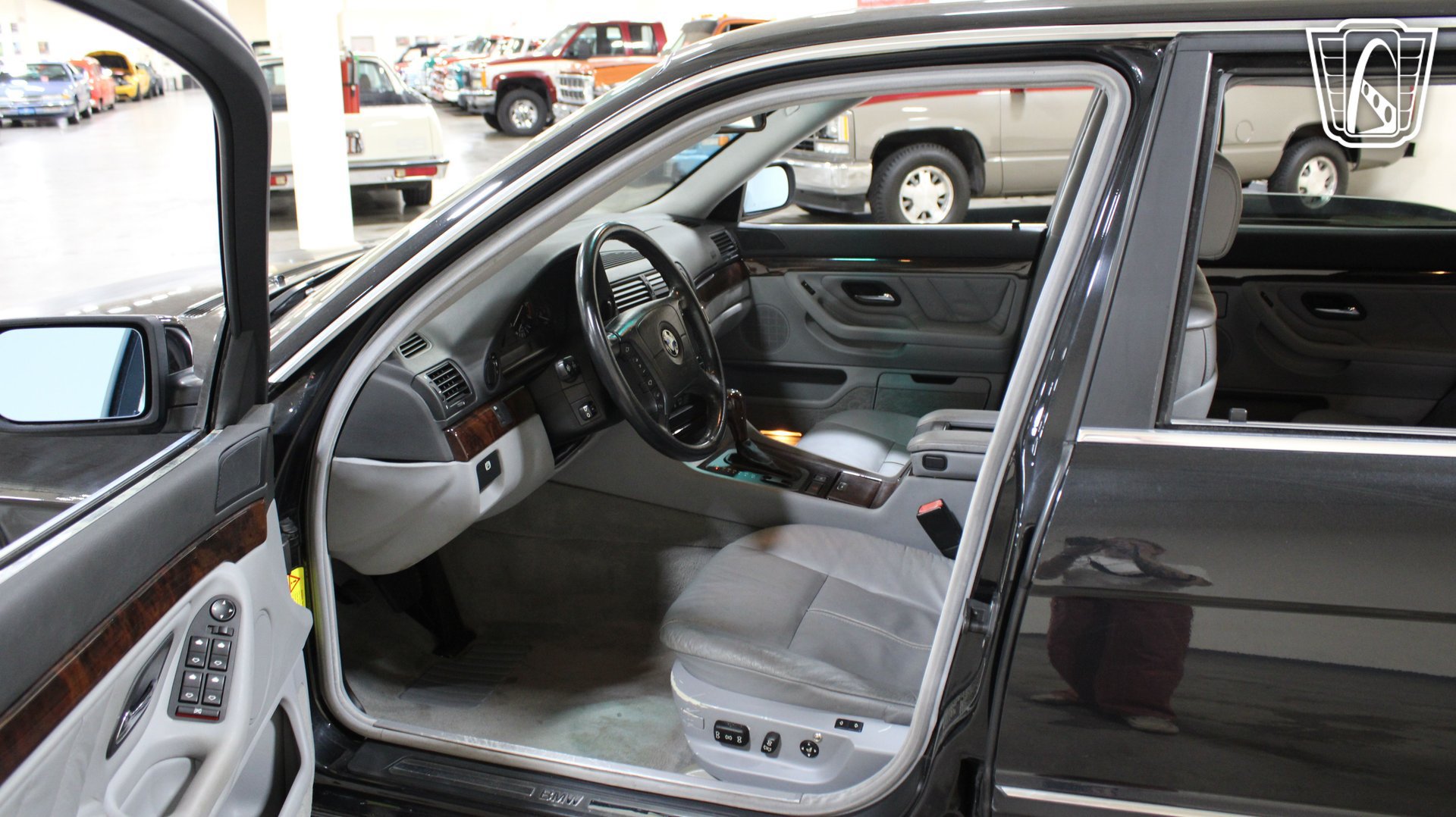 Used 2001 BMW 740iL RWD image 12