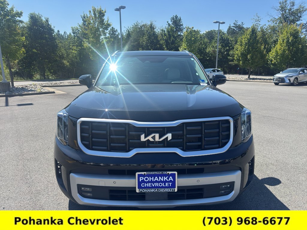 Used 2024 Kia Telluride SX w/ Towing Package FWD image 2