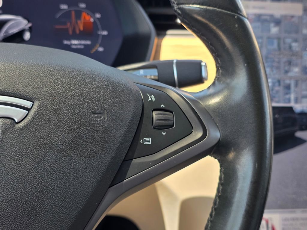 Used 2018 Tesla Model X 75D AWD/4WD image 32