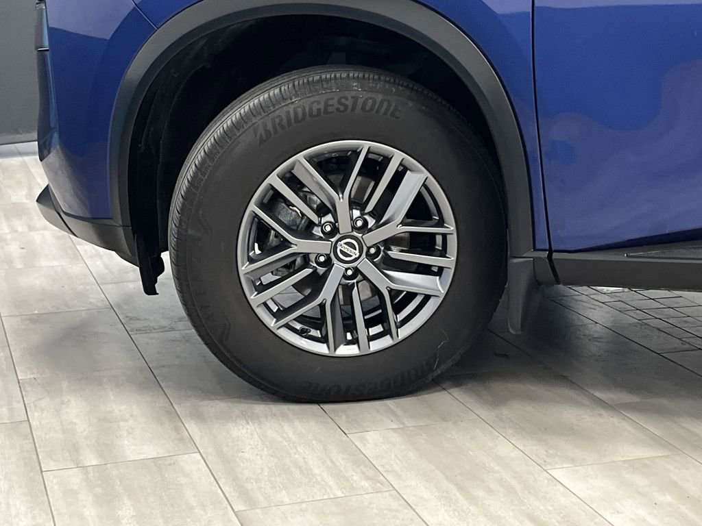 Used 2021 Nissan Rogue S image 32