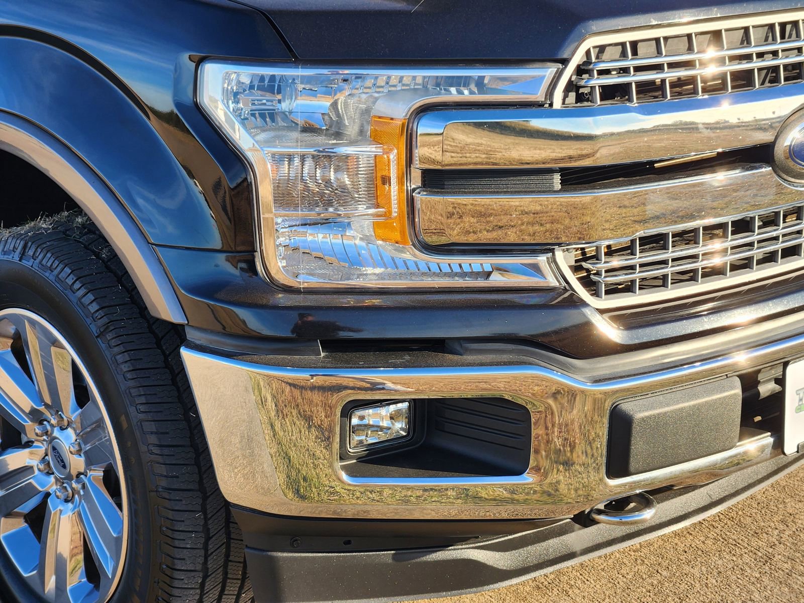 Used 2020 Ford F150 Lariat image 11