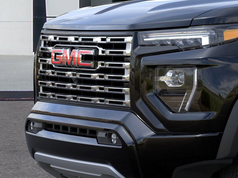 New 2026 GMC Canyon Denali image 14