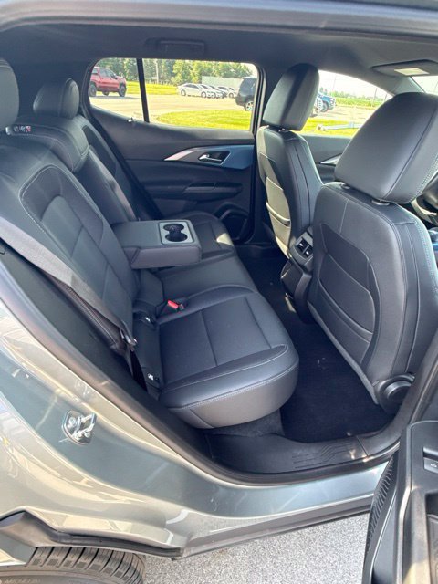 Used 2024 Chevrolet Equinox EV LT FWD image 21