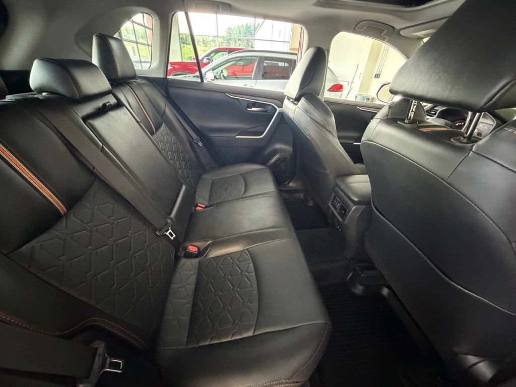 Used 2019 Toyota RAV4 Adventure AWD/4WD image 48