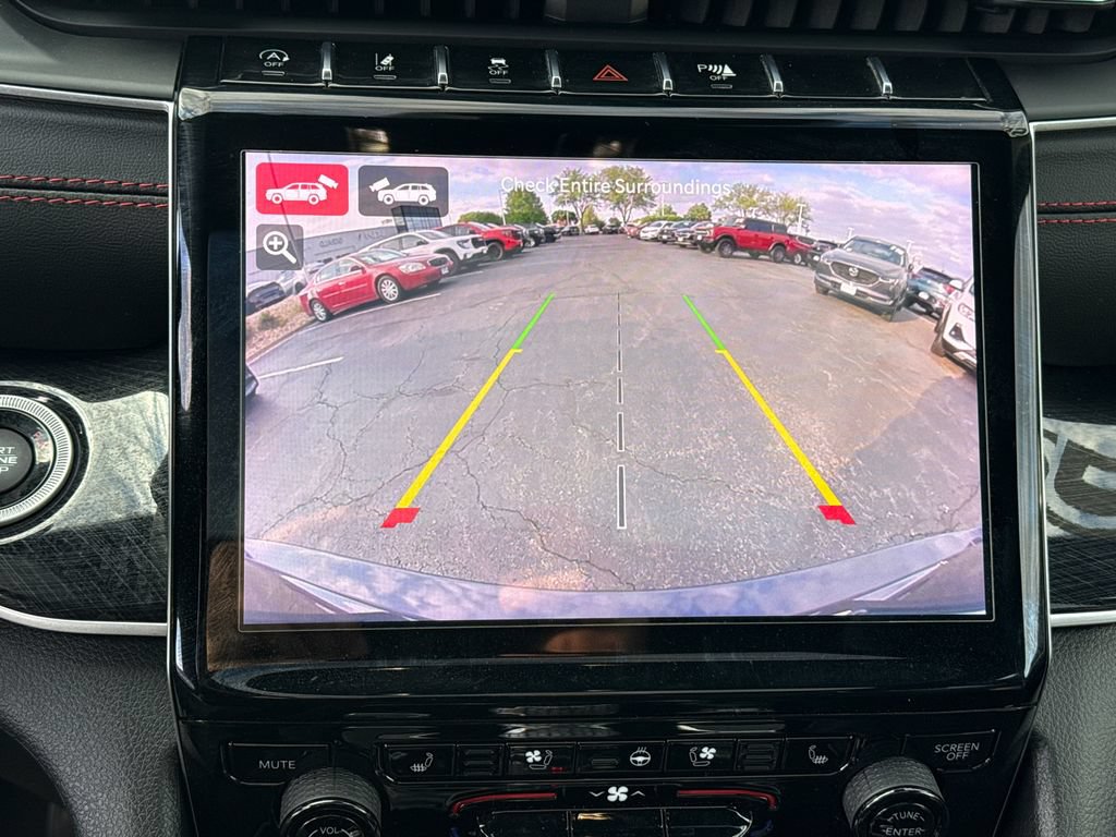 Used 2022 Jeep Grand Cherokee Trailhawk AWD/4WD image 23