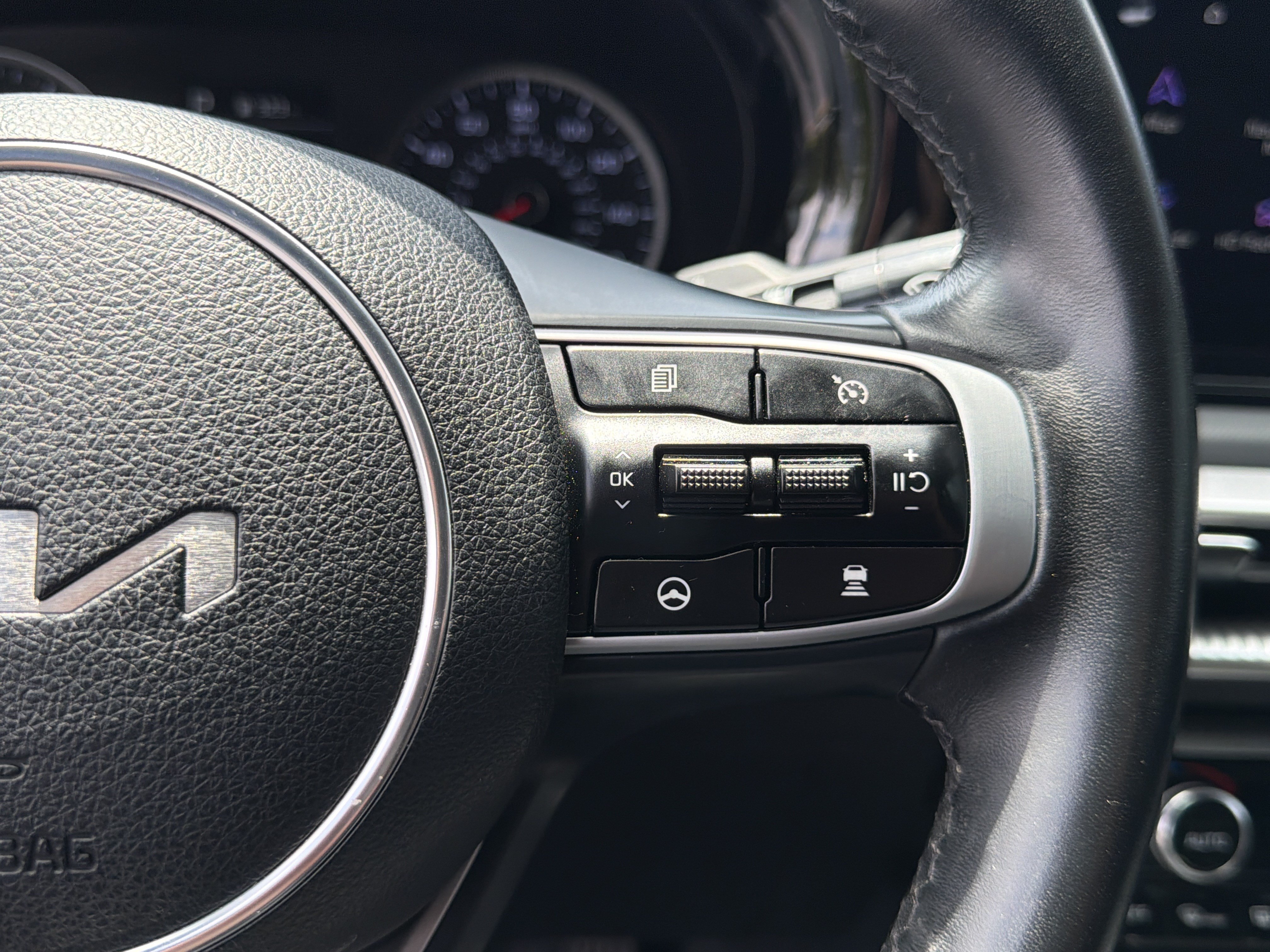Used 2024 Kia K5 GT-Line FWD image 32