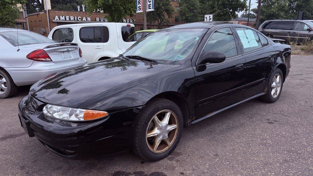 Used 2003 Oldsmobile Alero GL w/ Sun & Sound Package FWD image 2