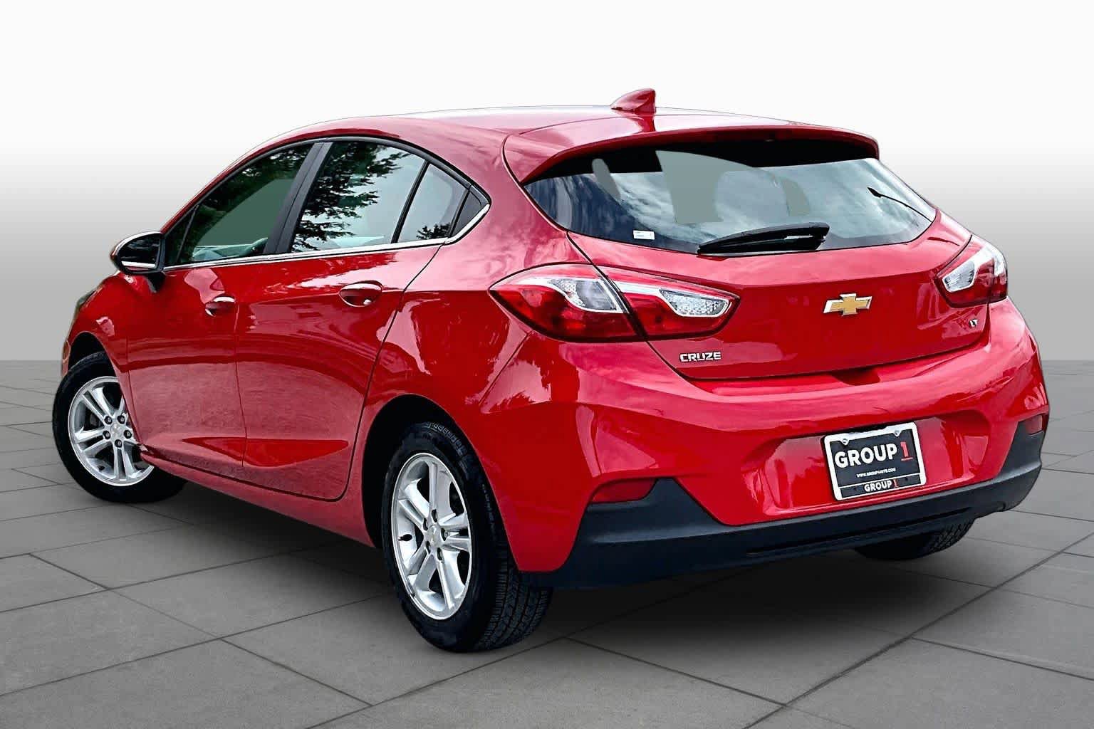 Used 2017 Chevrolet Cruze LT w/ Convenience Package FWD image 12
