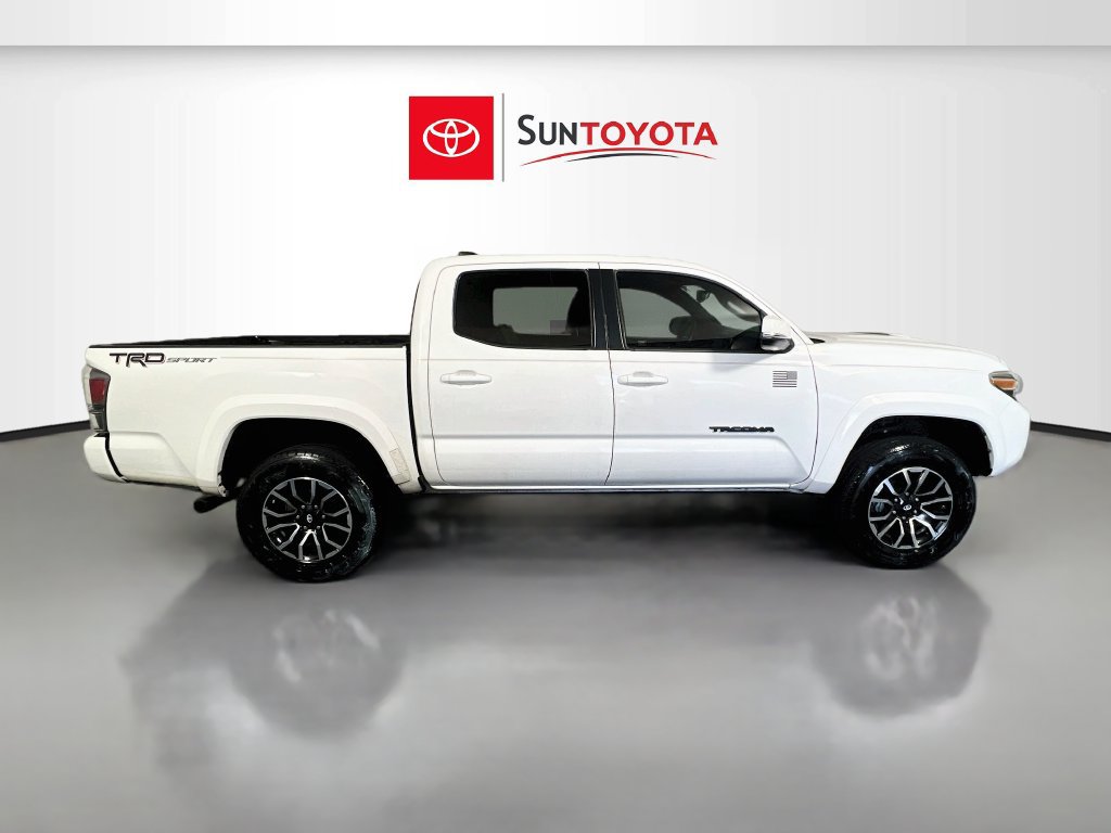Used 2020 Toyota Tacoma TRD Sport RWD image 2