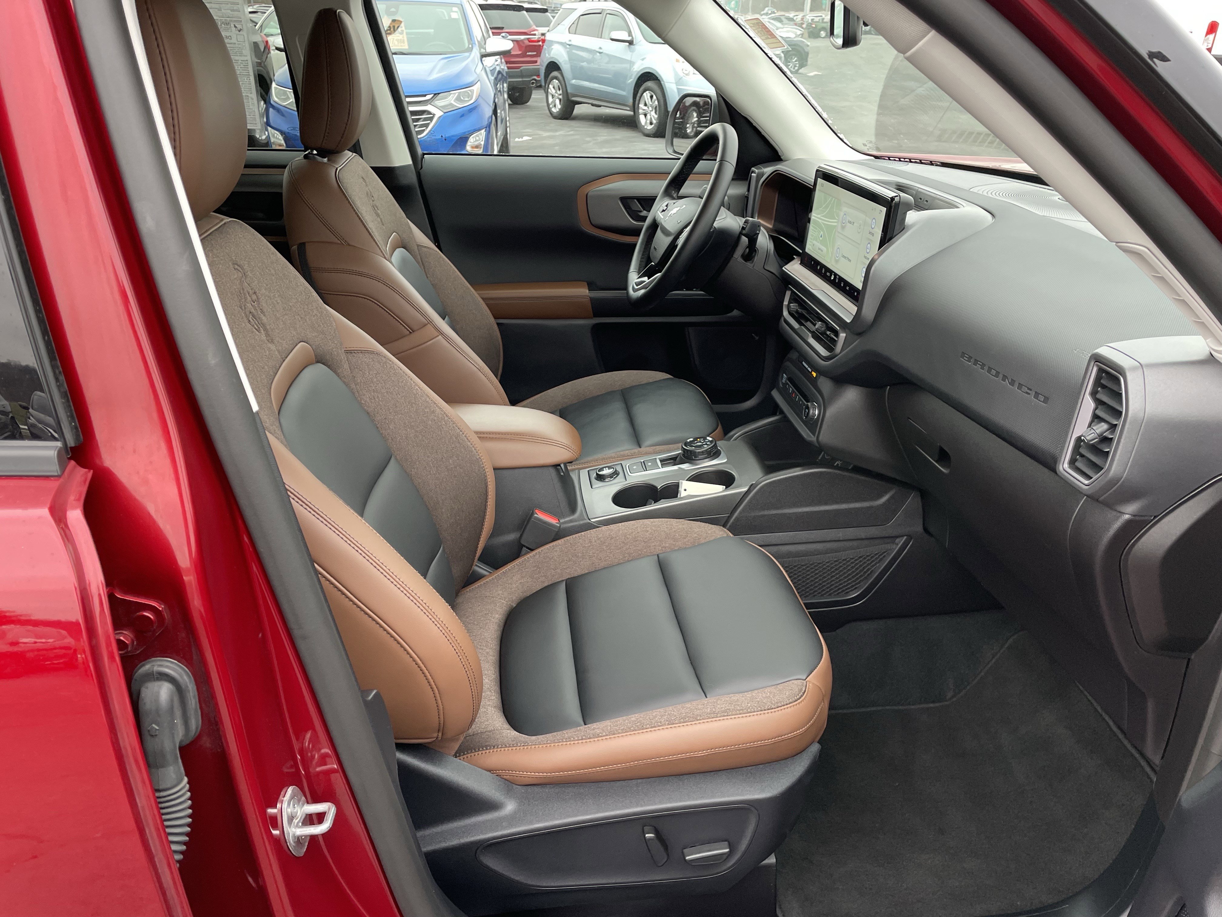 Used 2025 Ford Bronco Sport Outer Banks w/ Outer Banks Tech Package+ image 43