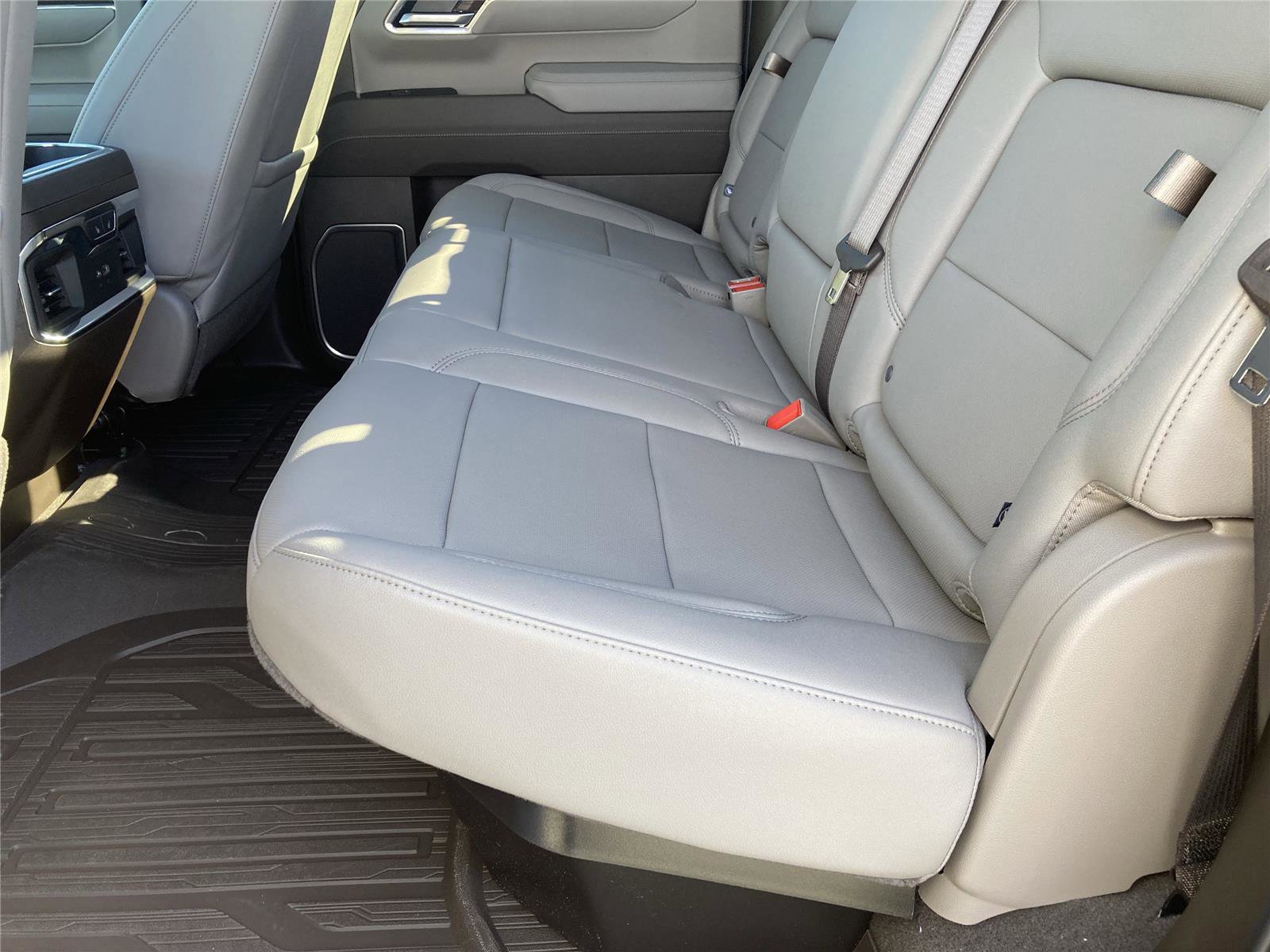 New 2026 GMC Sierra 1500 SLT w/ SLT Premium Plus Package image 17