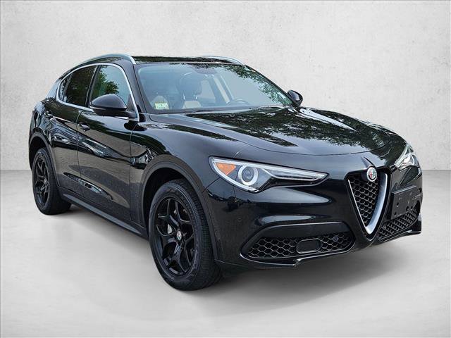 Used 2019 Alfa Romeo Stelvio AWD image 3