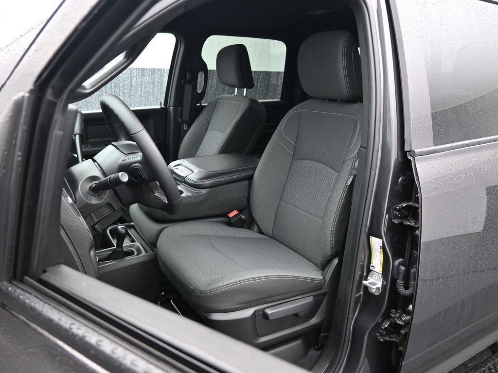 Used 2022 RAM 3500 Tradesman w/ Safety Group image 8