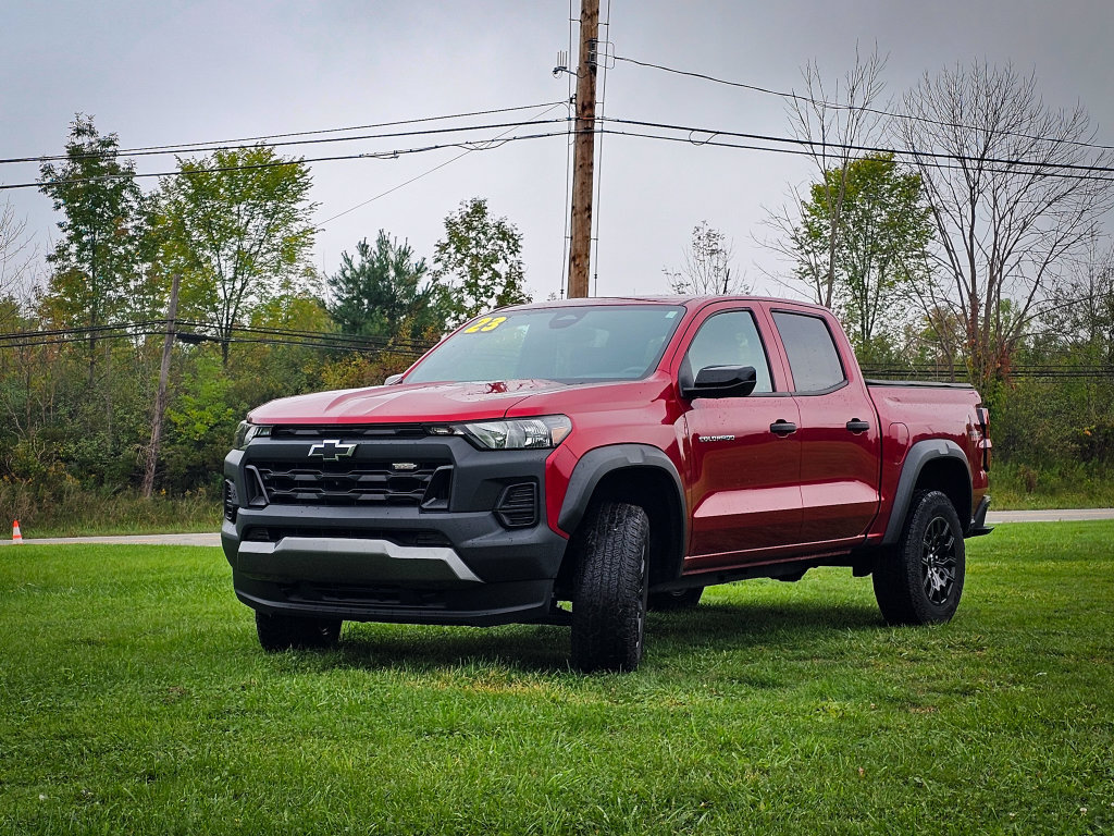 Used 2023 Chevrolet Colorado Trail Boss AWD/4WD image 10