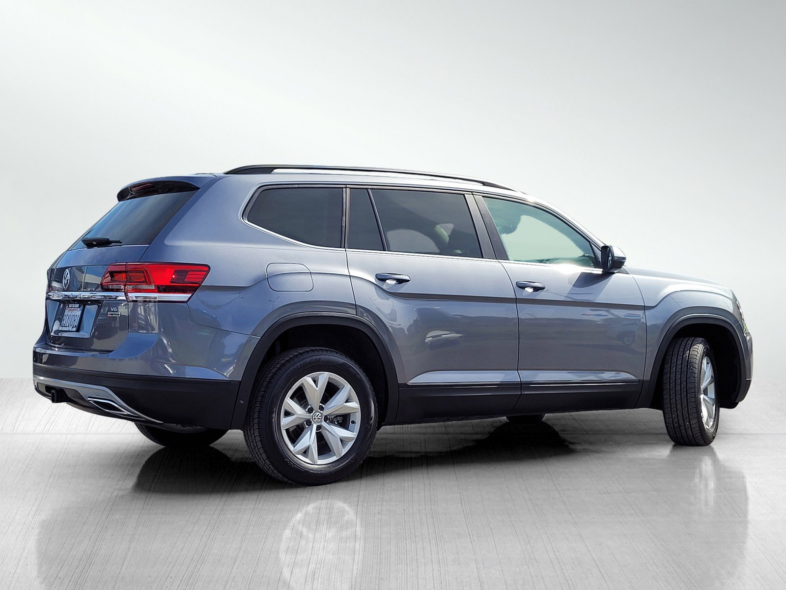 Used 2020 Volkswagen Atlas S w/ Towing Package image 5