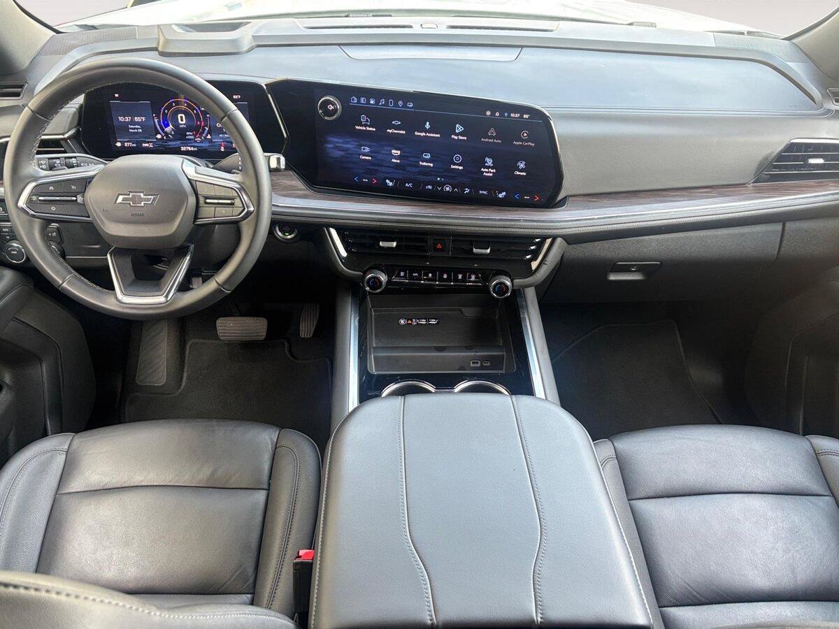 Used 2025 Chevrolet Tahoe Z71 AWD/4WD image 10