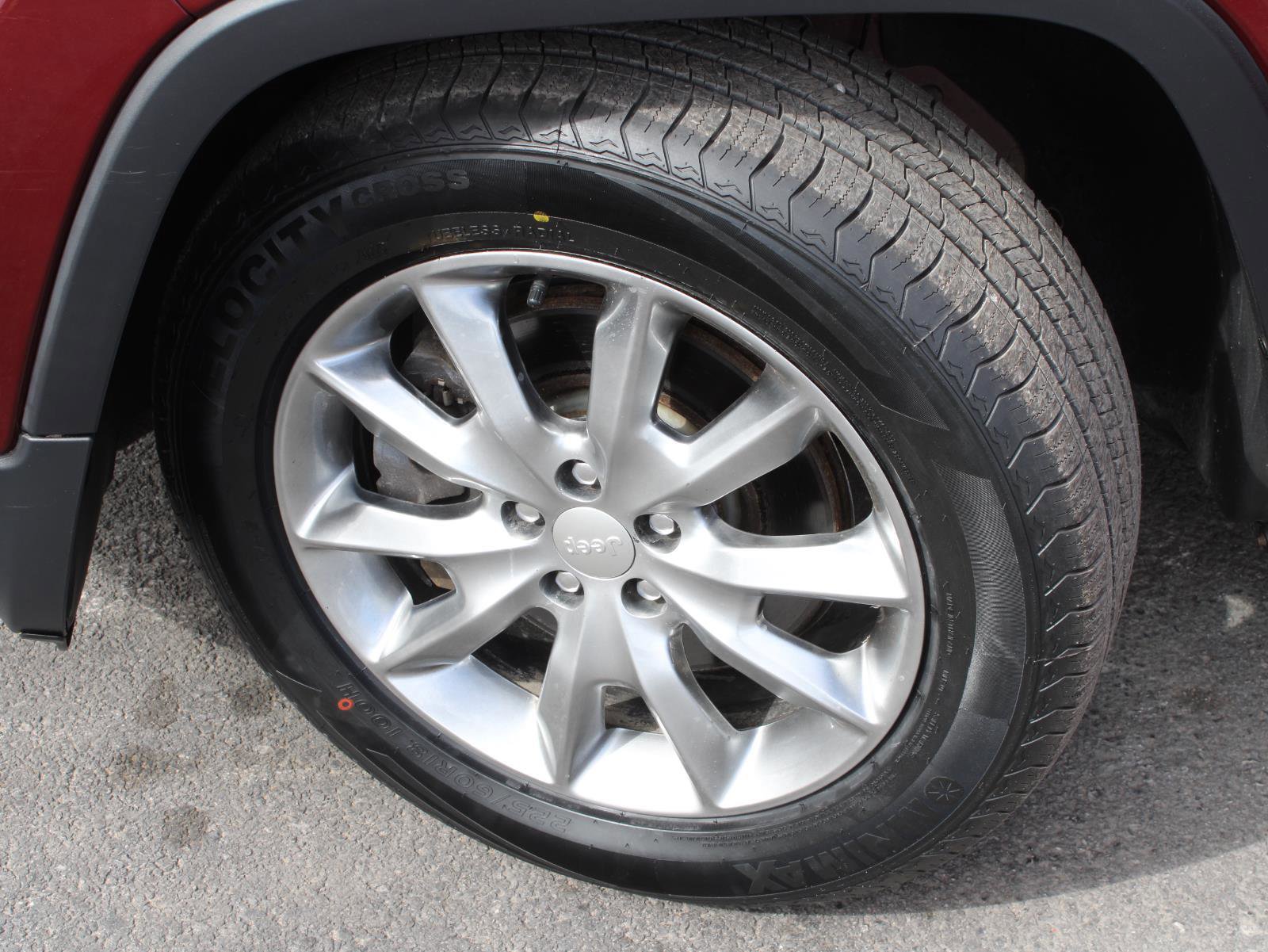 Used 2018 Jeep Cherokee Limited image 20