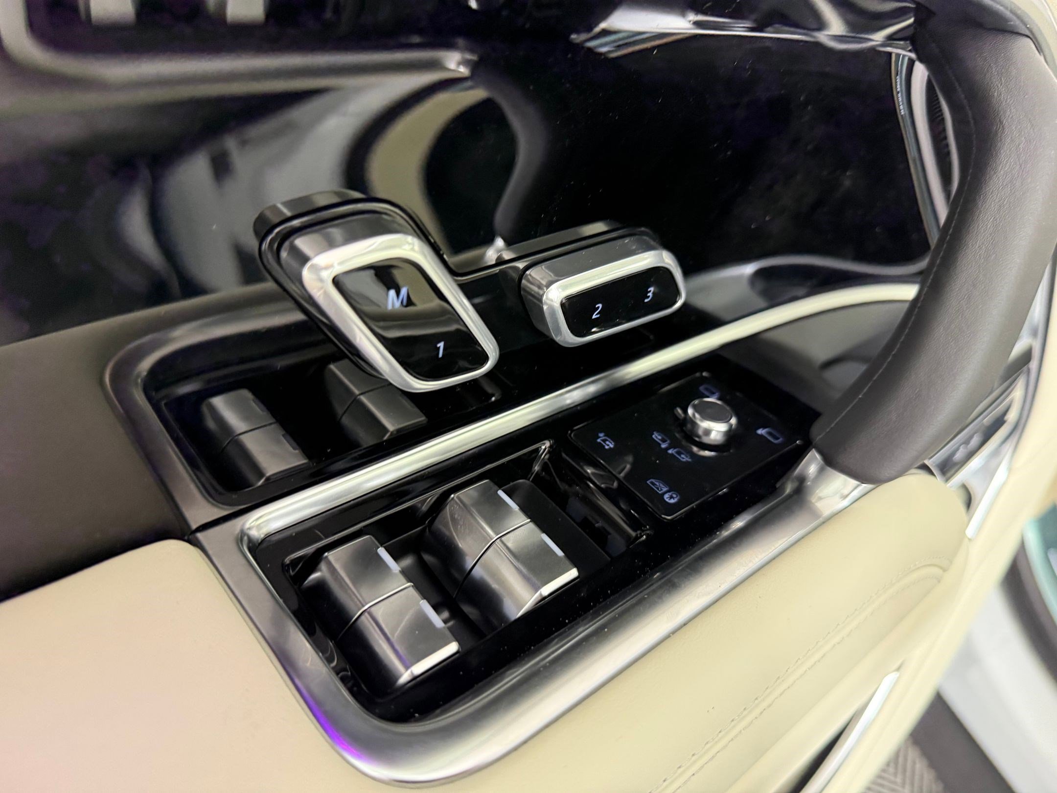 New 2026 Land Rover Range Rover SE AWD/4WD image 11