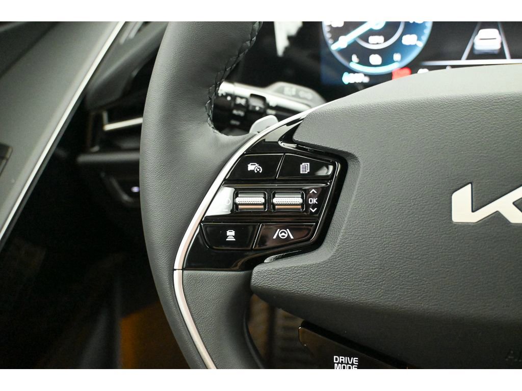 New 2025 Kia Niro Wave w/ Wave Preserve Package image 22