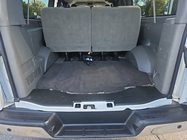 Used 2023 Chevrolet Express 3500 LT w/ LT Preferred Equipment Group RWD image 23