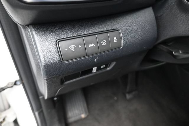 Used 2023 Hyundai Santa Fe SEL FWD image 13