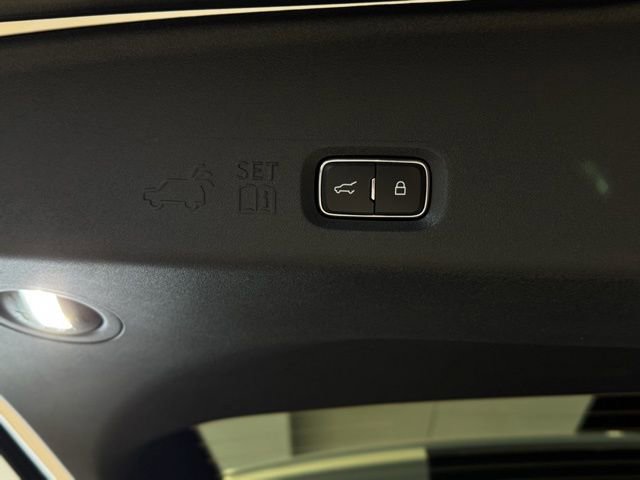 New 2026 Lincoln Navigator Reserve w/ Jet Appearance Package image 13