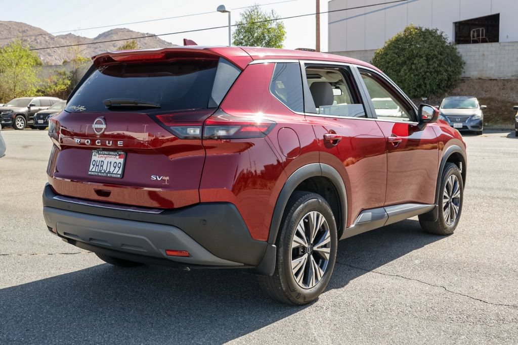 Used 2023 Nissan Rogue SV FWD image 4