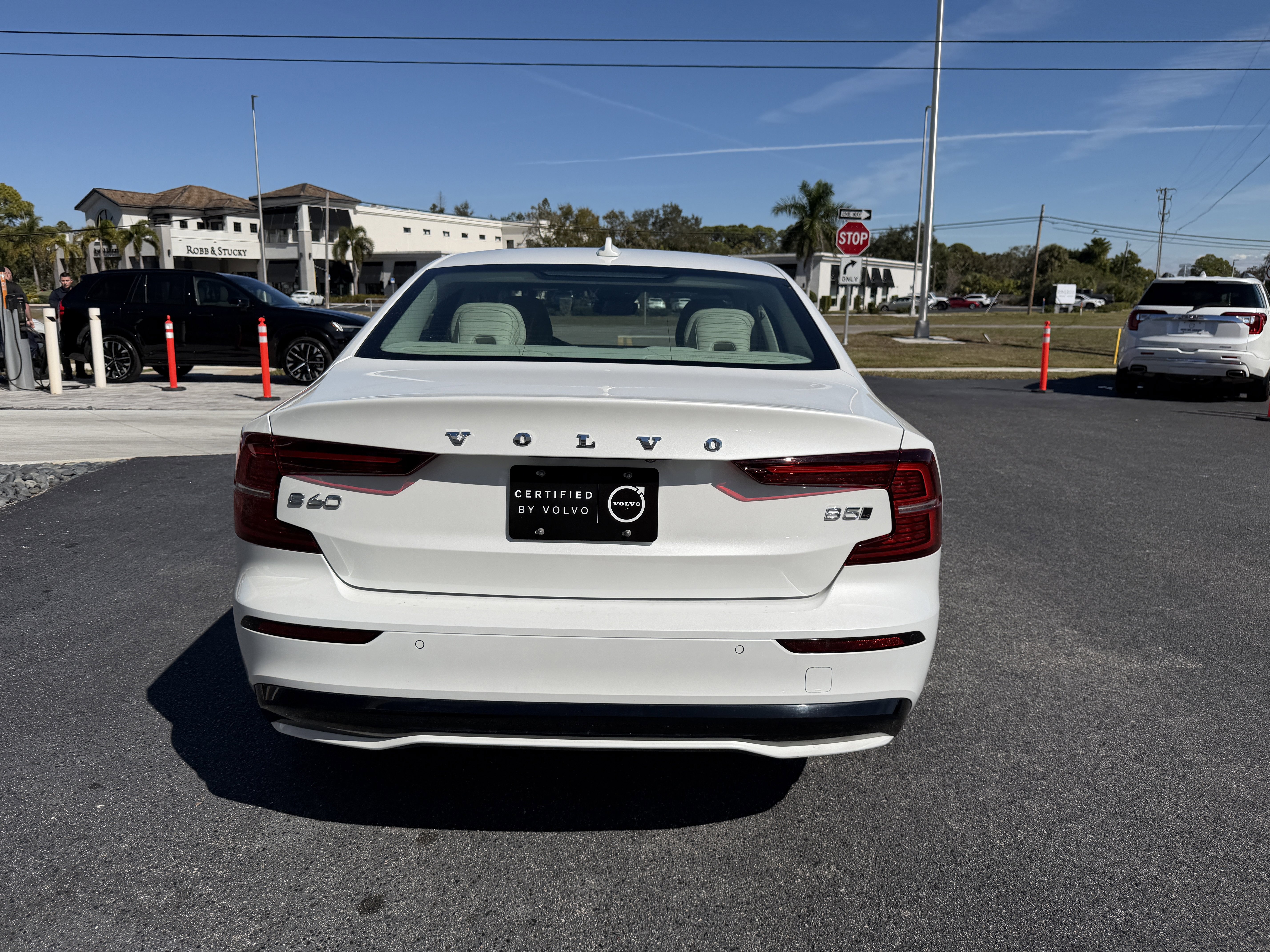 Certified 2025 Volvo S60 B5 Core image 4