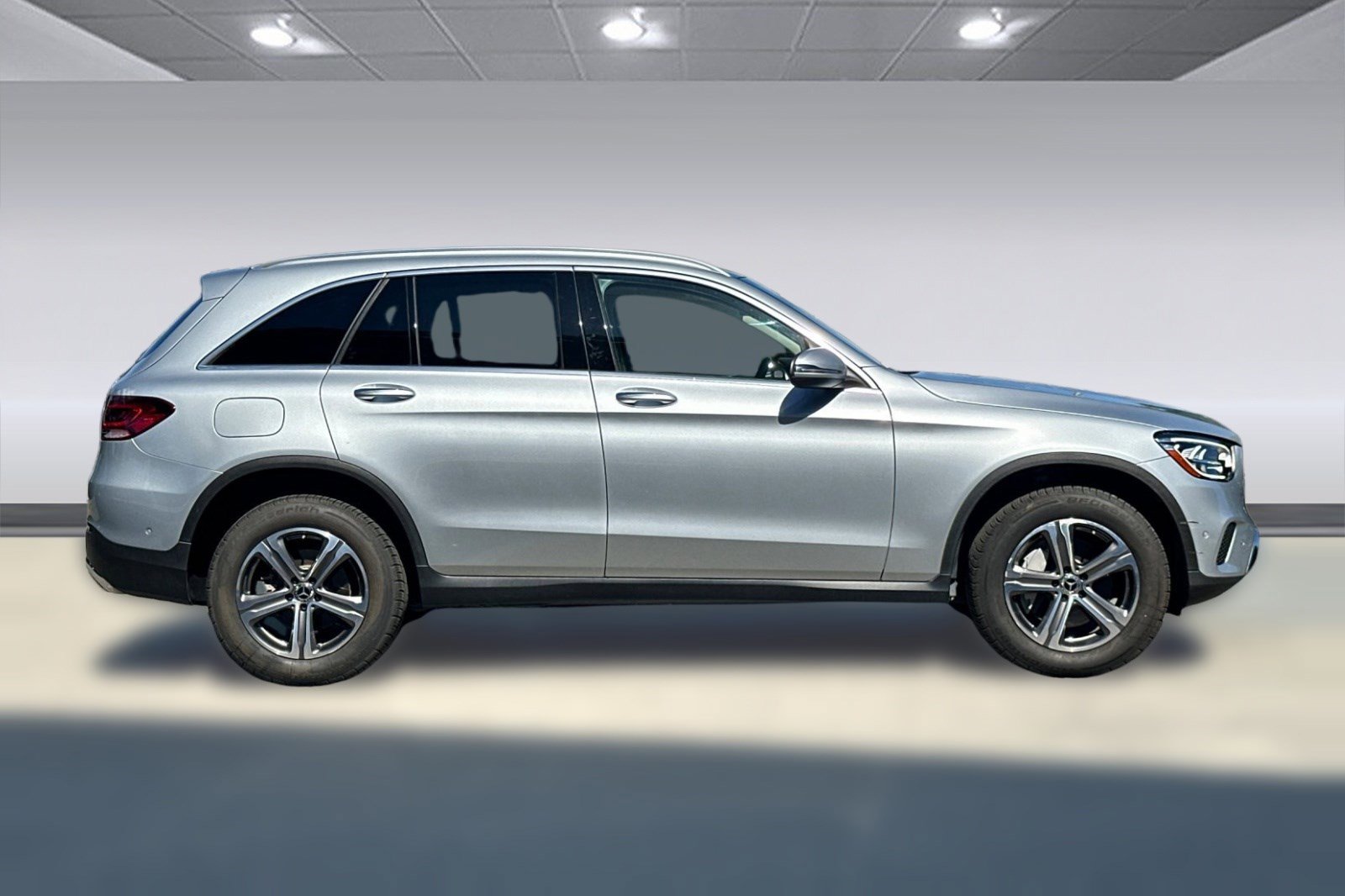 Used 2022 Mercedes-Benz GLC 300 4MATIC image 7