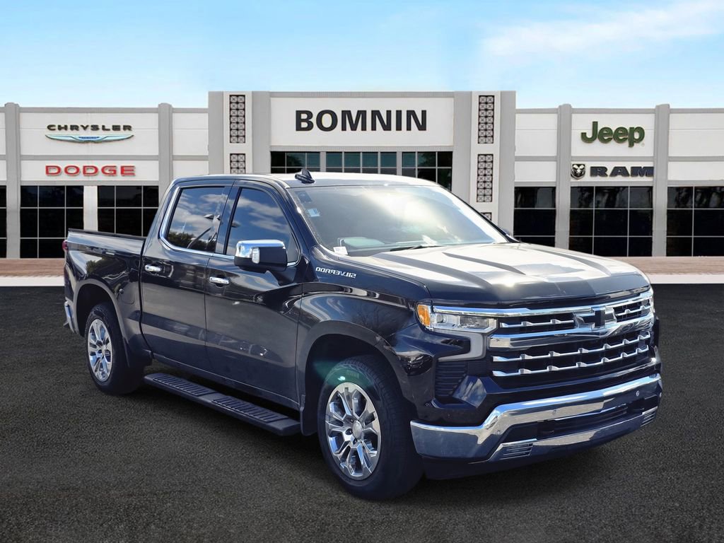 Used 2024 Chevrolet Silverado 1500 LTZ image 2