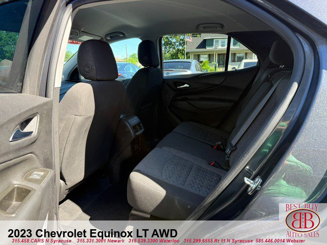 Used 2023 Chevrolet Equinox LT w/ Driver Convenience Package AWD/4WD image 10