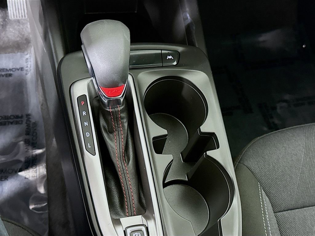 Used 2025 Chevrolet Trax RS w/ Sunroof Package image 8