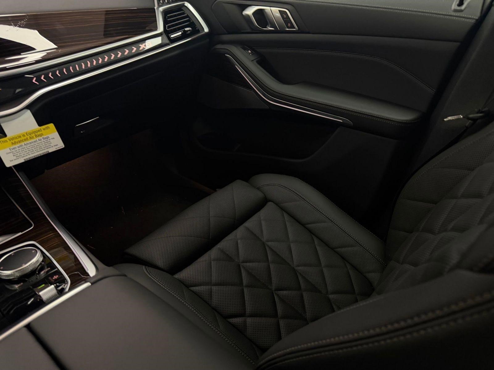 New 2026 BMW X5 xDrive50e image 23