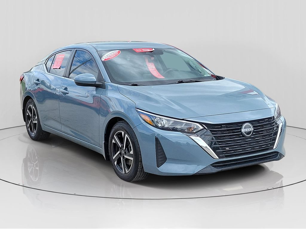 Used 2024 Nissan Sentra SV FWD image 2